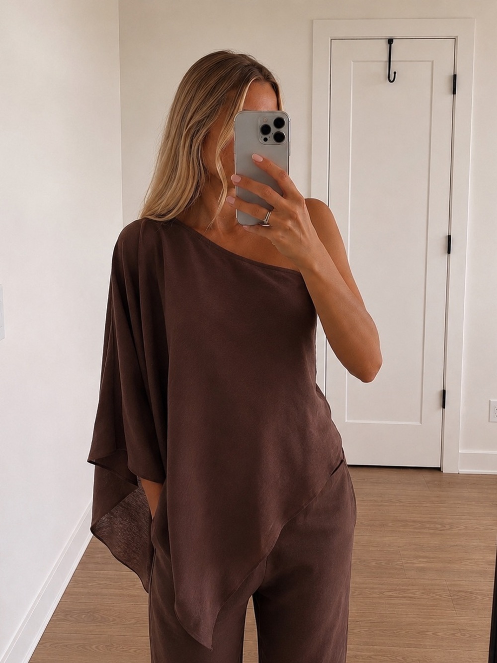 ASOS DESIGN Modal One Shoulder Draped
Top Chocolate